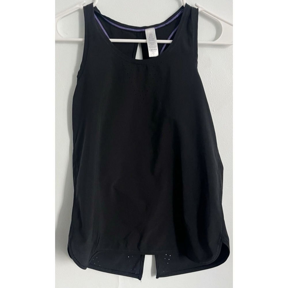 Ivivva • Black Keyhole Back Tank Top